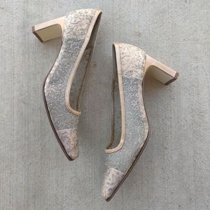 Glitter & Mesh light gold satin vintage pumps 7.5